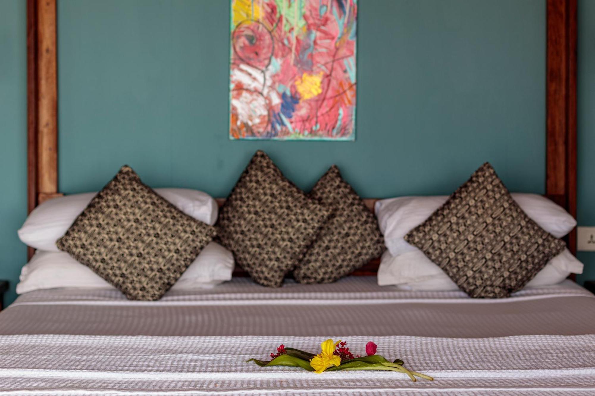 Agonda Cottages Luxury tent